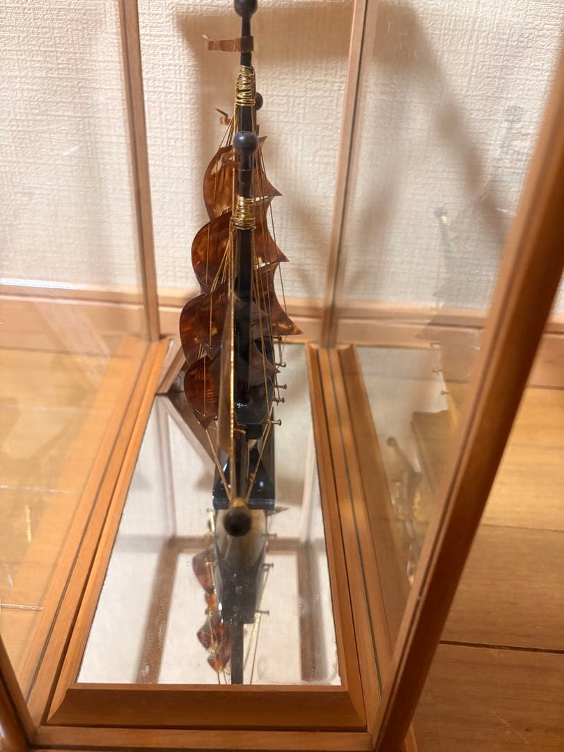 本べっ甲 帆船 オランダ船 ガラスケース入り 工芸品