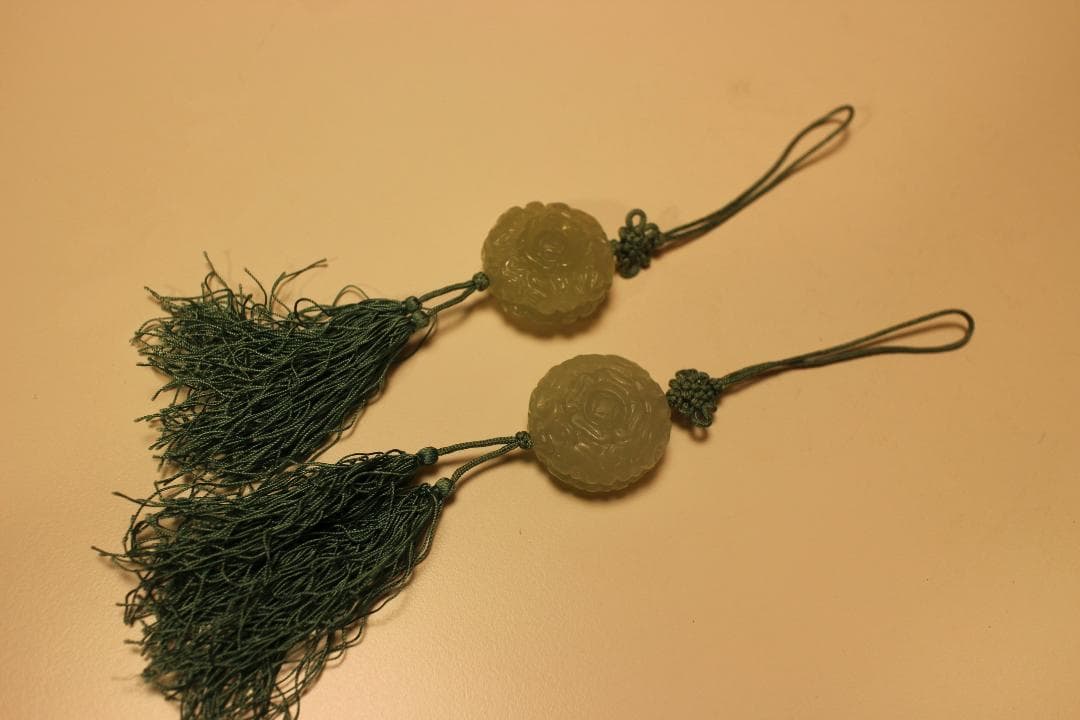 時代青い房飾り付き玉石製ペンダント2点　唐物掛軸茶道具古美術中国