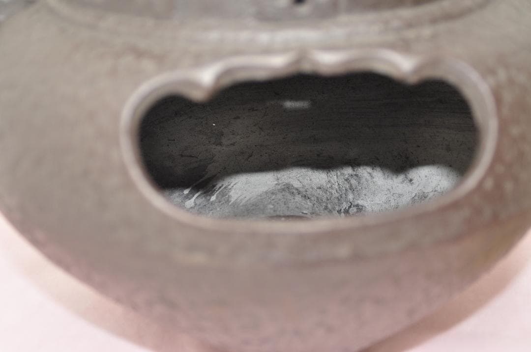 ♪【稀製品】茶道具■風炉釜■鉄瓶 鉄釜 風炉灰 まとめて■86 ♪