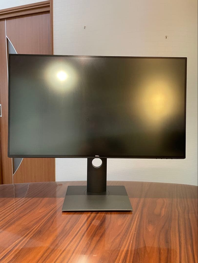 DELLデジタルハイエンド27 4K USB-Cモニター　U2720QM
