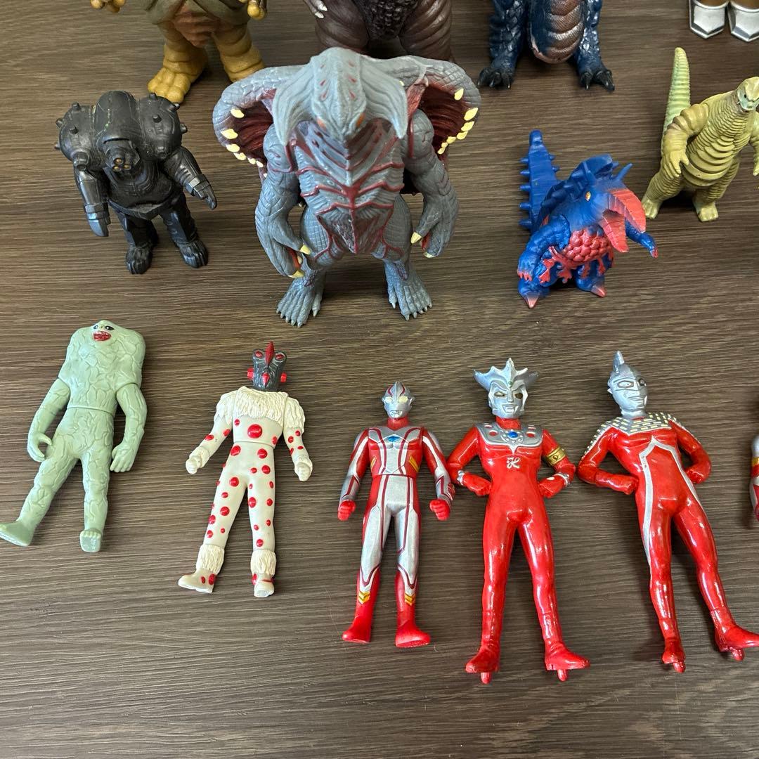 ウルトラマン　怪獣　フィギュア　26体