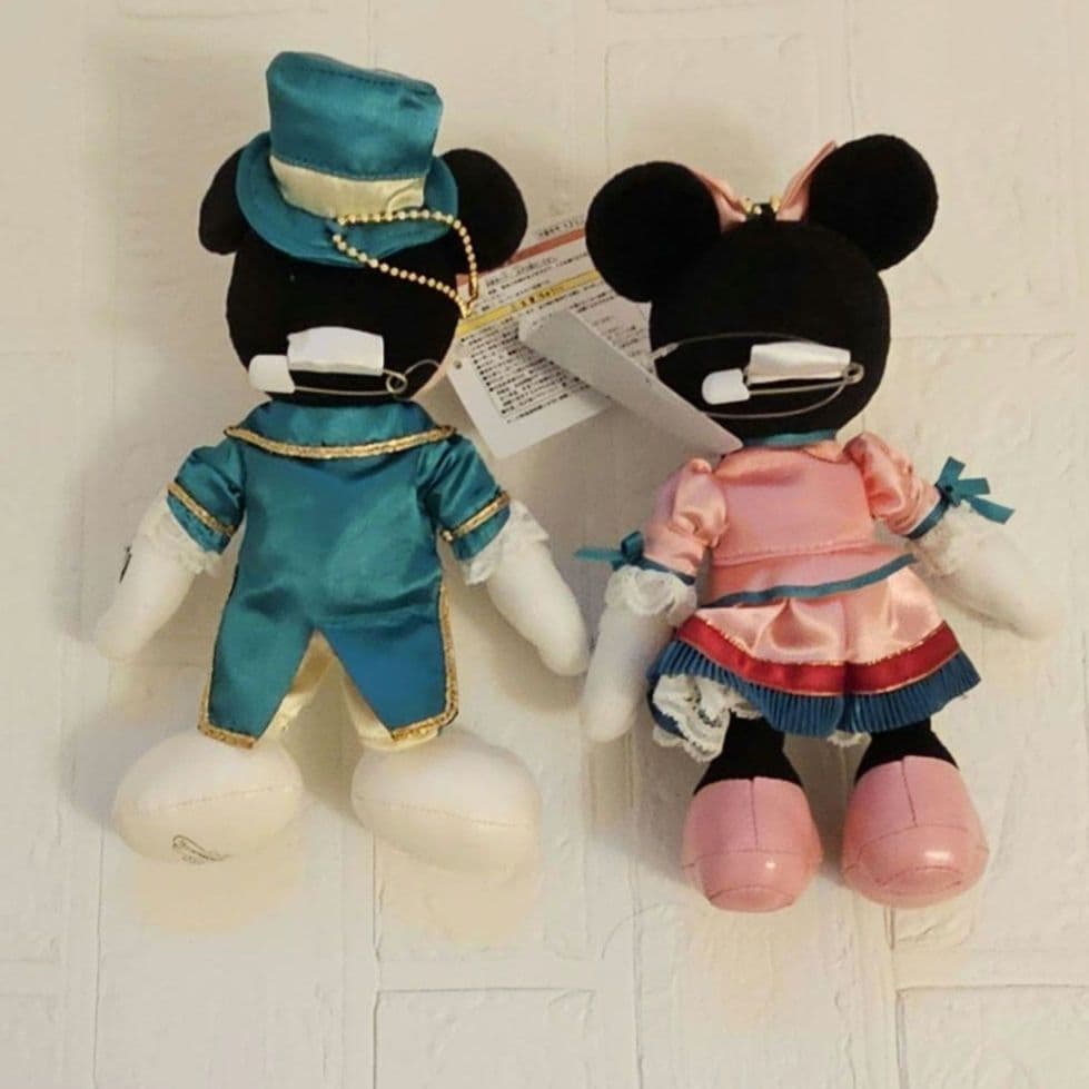 ディズニーランドホテル限定　ミッキー&ミニー　ぬいぐるみ　バッチ　チャーム