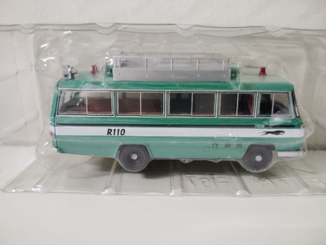 トミカリミテッドヴィンテージネオ　日産　シビリアン 警視庁 機動救助隊