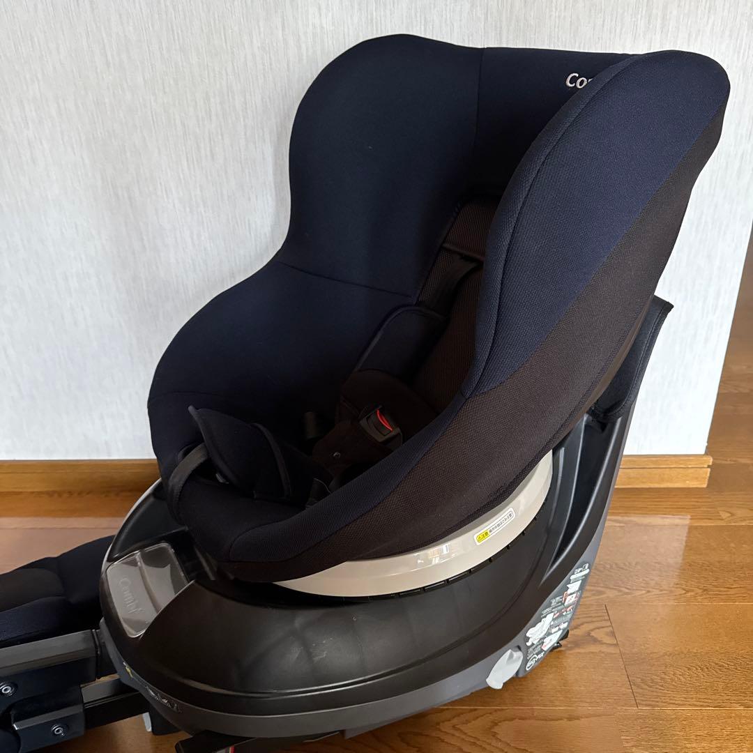 Combi ネセルターンリミテッドISOFIX チャイルドシート