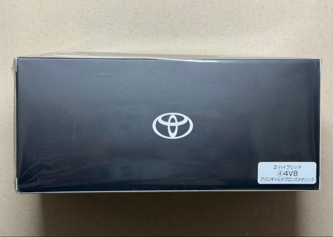 トヨタ RAV4 Z コア アバンギャルドブロンズ カラーサンプルミニカー色見本