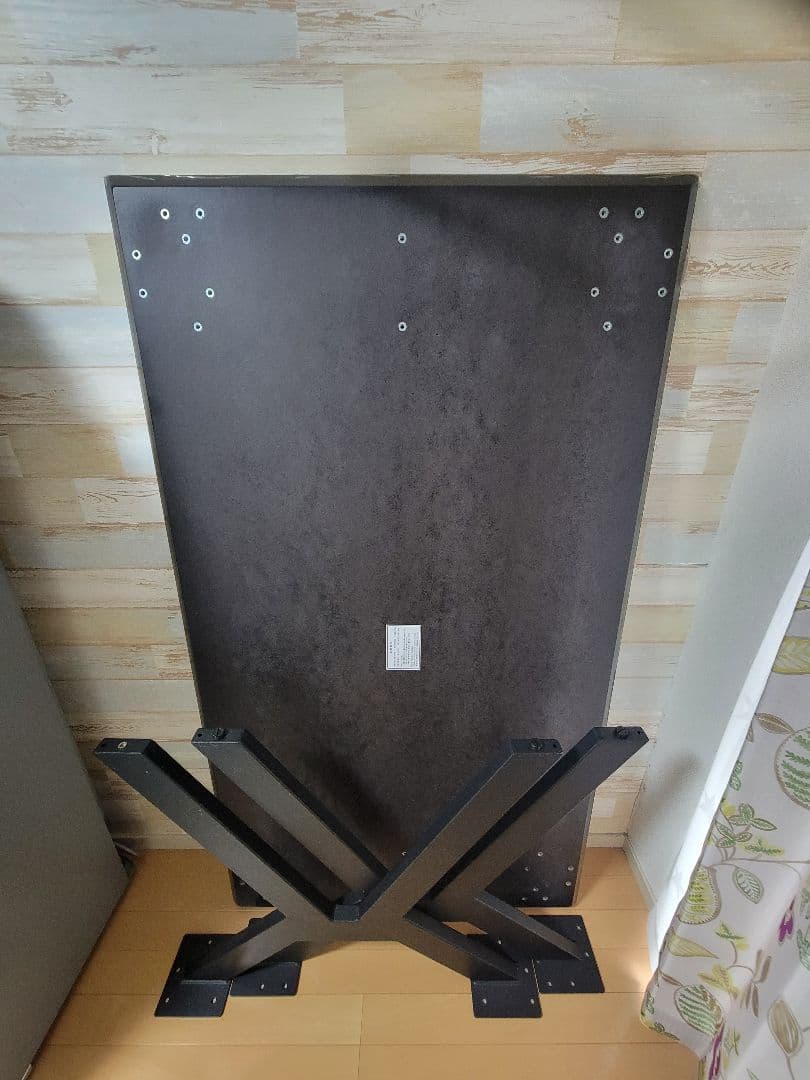 黒いガラス製ダイニングテーブル 松田家具