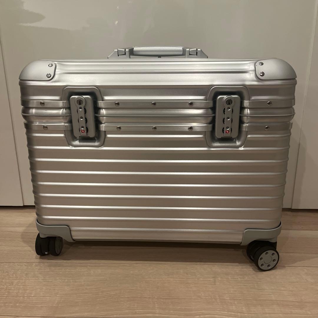 リモワ オリジナルパイロット