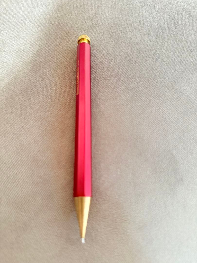 カヴェコスペシャルレッド　0.7ミリ　極美品