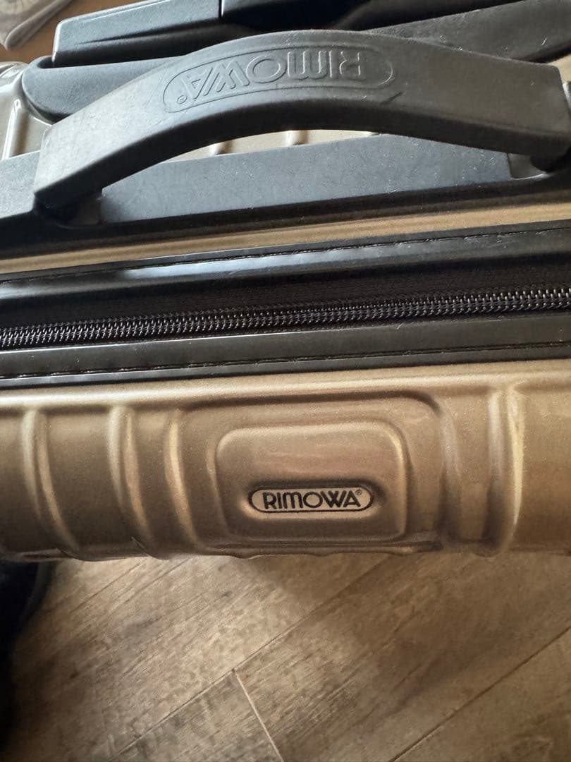 RIMOWA サルサ 33L 2輪 シャンパンゴールド 機内持ち込み