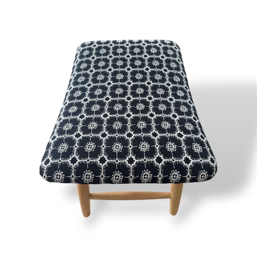 【北欧スタイル】ミナペルホネン生地使用スツール　イス　椅子　オットマン