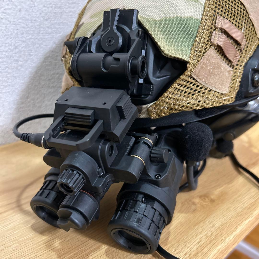迷彩ヘルメット ナイトビジョン ヘッド付き レプリカ ミニタリー サバゲー