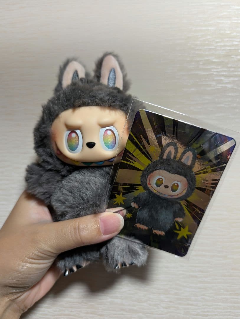 Big into Energy ラブブ　エナジー　シークレット　ポップマート