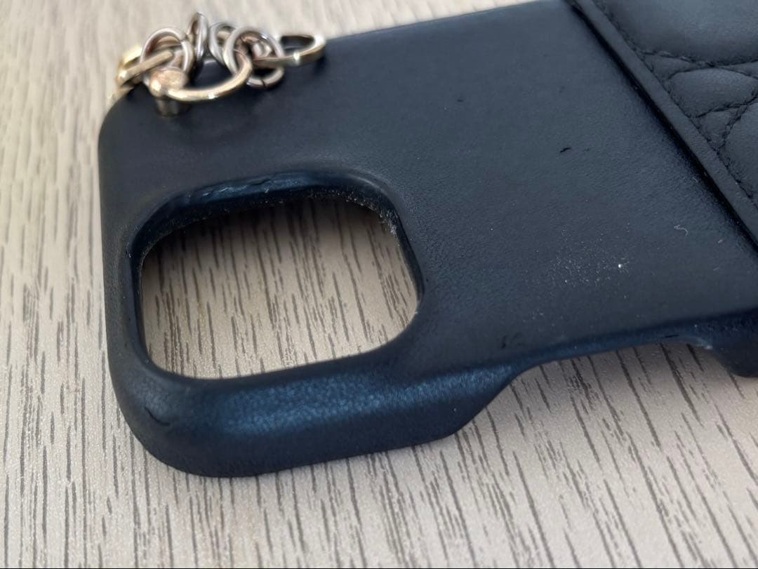 Christian Dior iphone15 ケース カナージュ チャーム付き