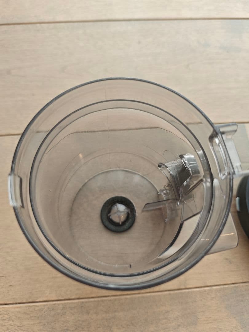 Panasonic MC-SB32J コードレス掃除機　2022年製