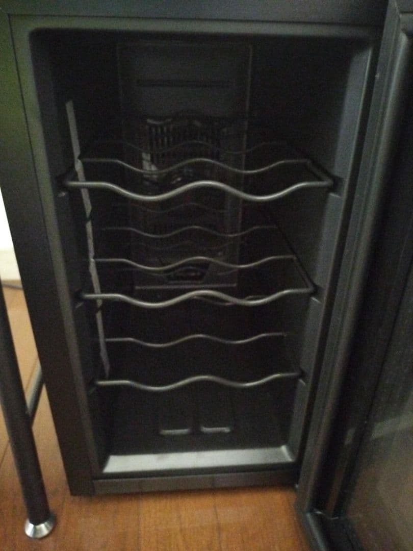 ワインセラー　温度調節可能