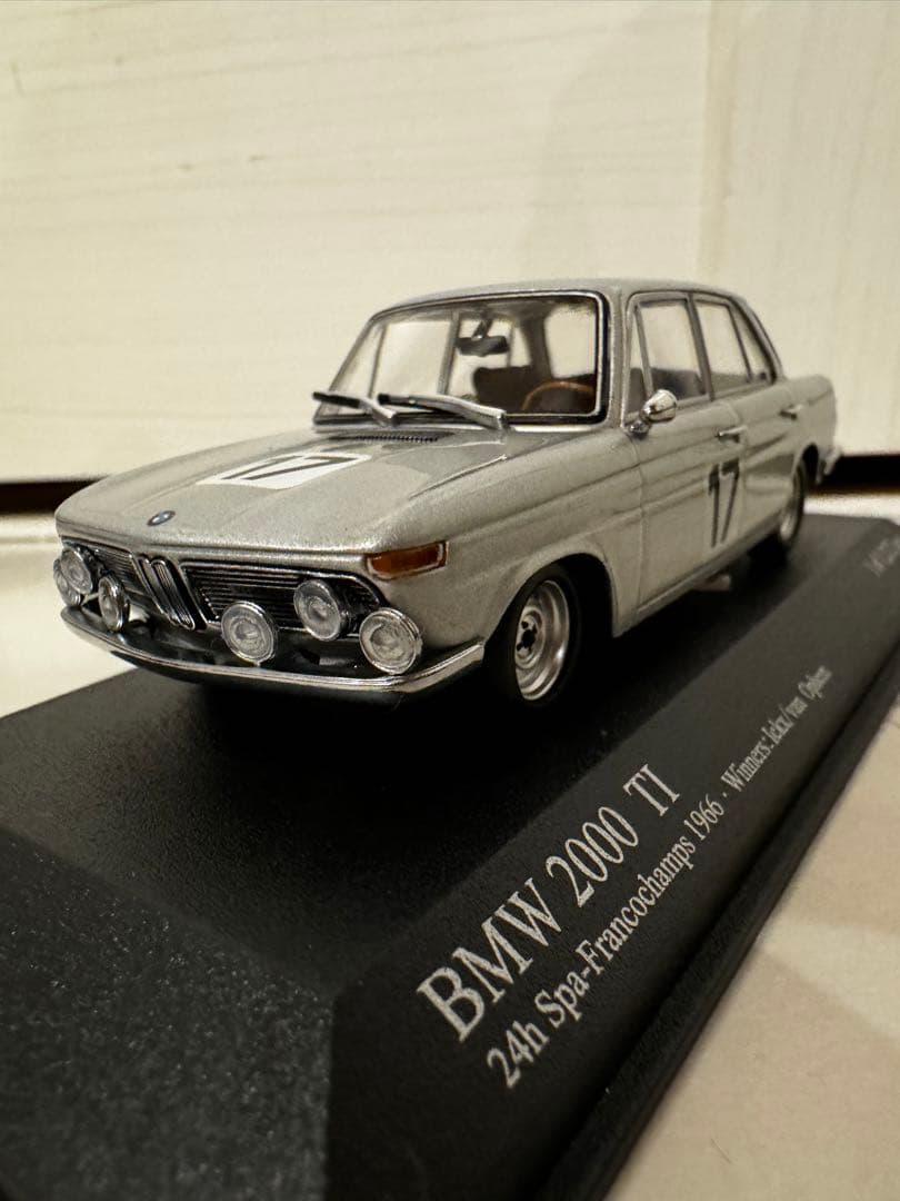 BMW 2000 ti 24h Spa 1966 ミニカーミニチャンプス1/43