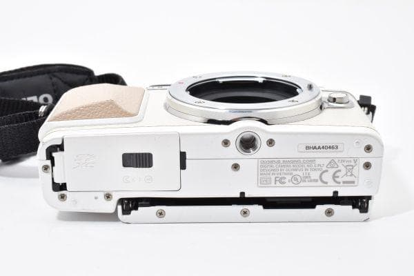 オリンパス OLYMPUS PEN Lite E-PL7 ダブルズームキット