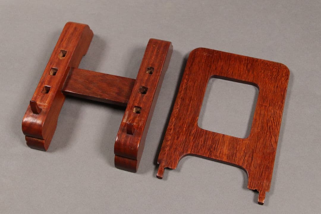 九谷焼 浅蔵五十吉「色絵松竹に遊ぶ」飾皿 共箱 共布 皿立て付き 陶芸 M832