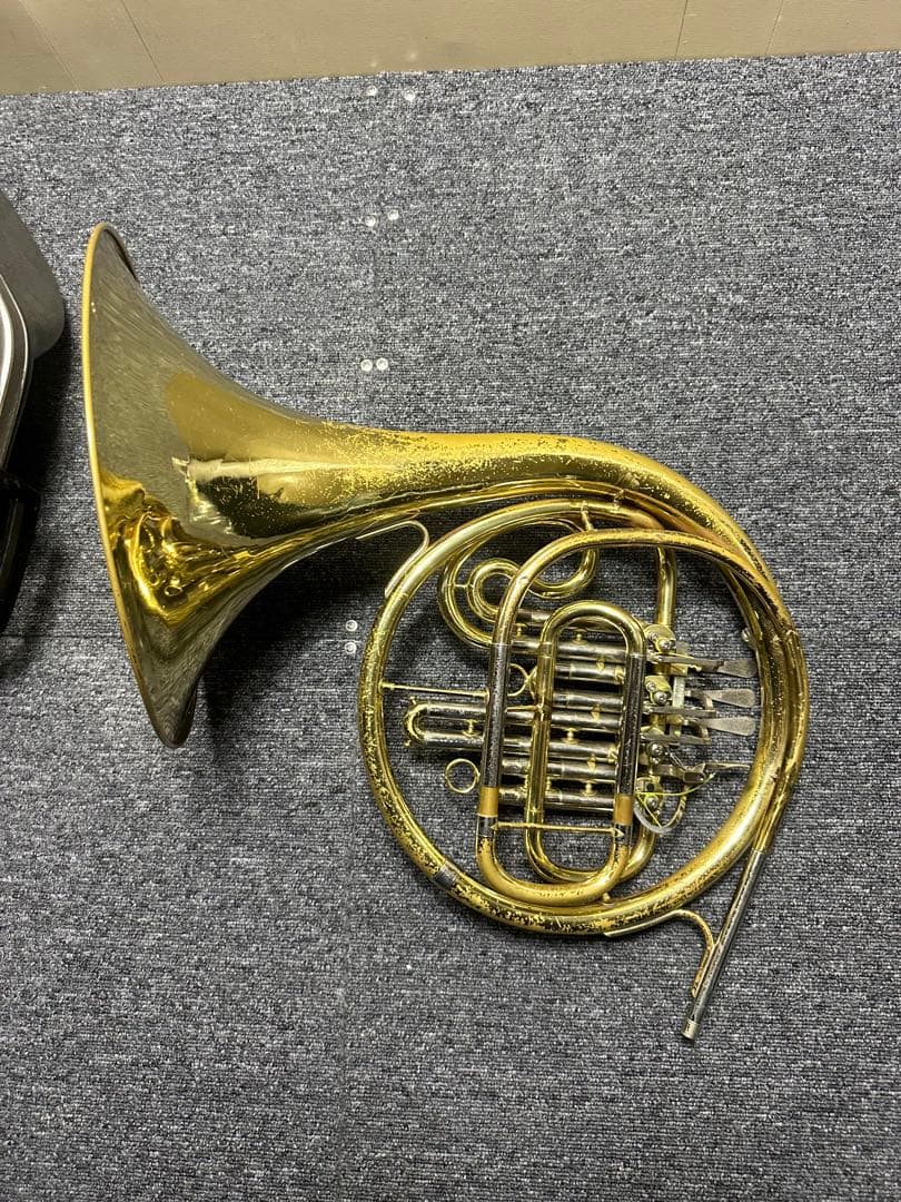 フレンチホルン 本体 ケース付き