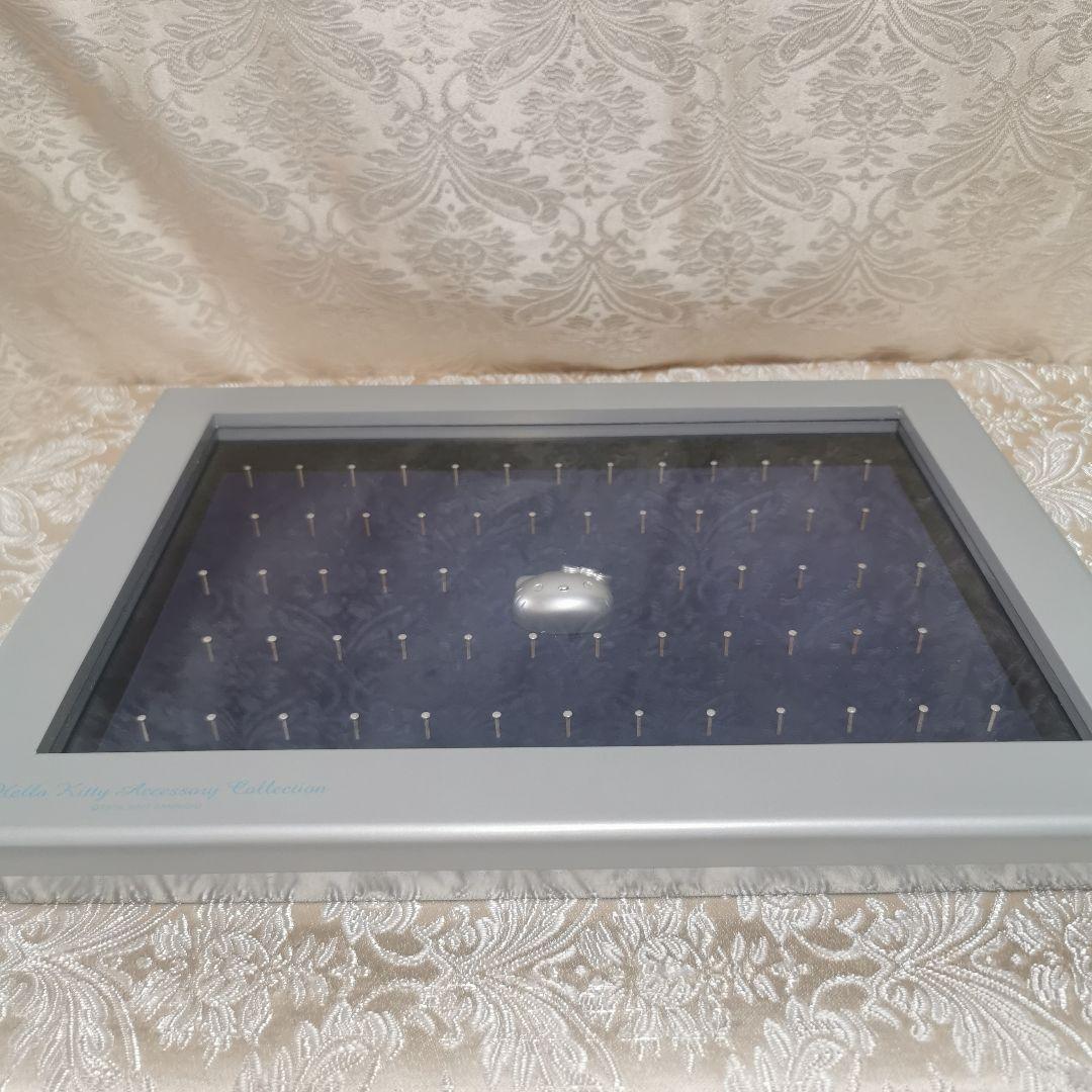 ハローキティ アクセサリー チャーム　コレクション　80個 + フレーム