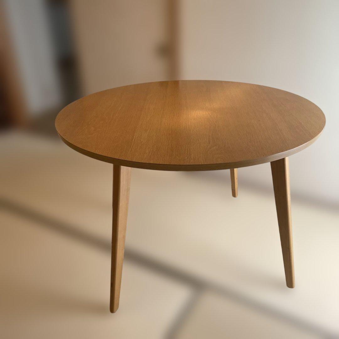 円形木製ダイニングテーブル