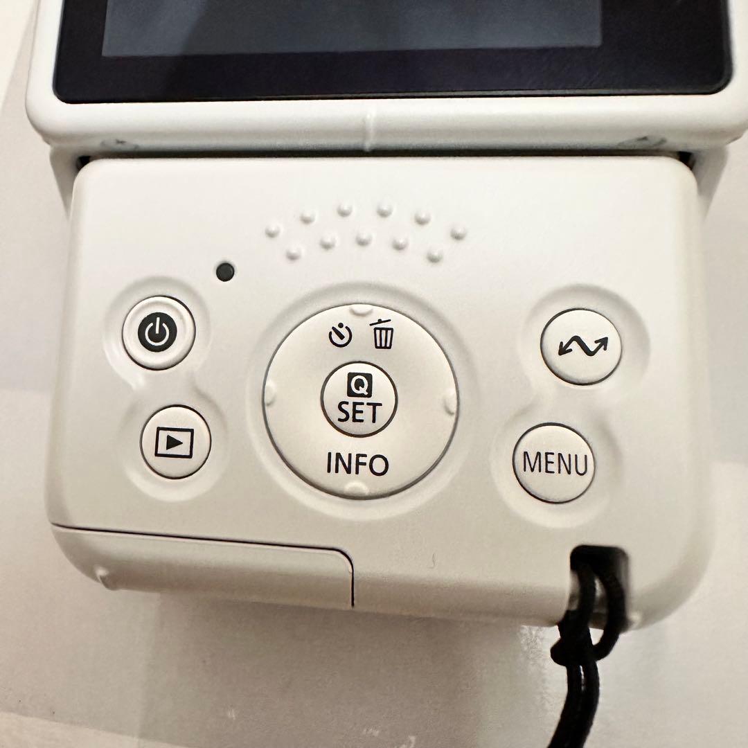 【美品】Canon (キヤノン) PowerShot V10 ホワイト