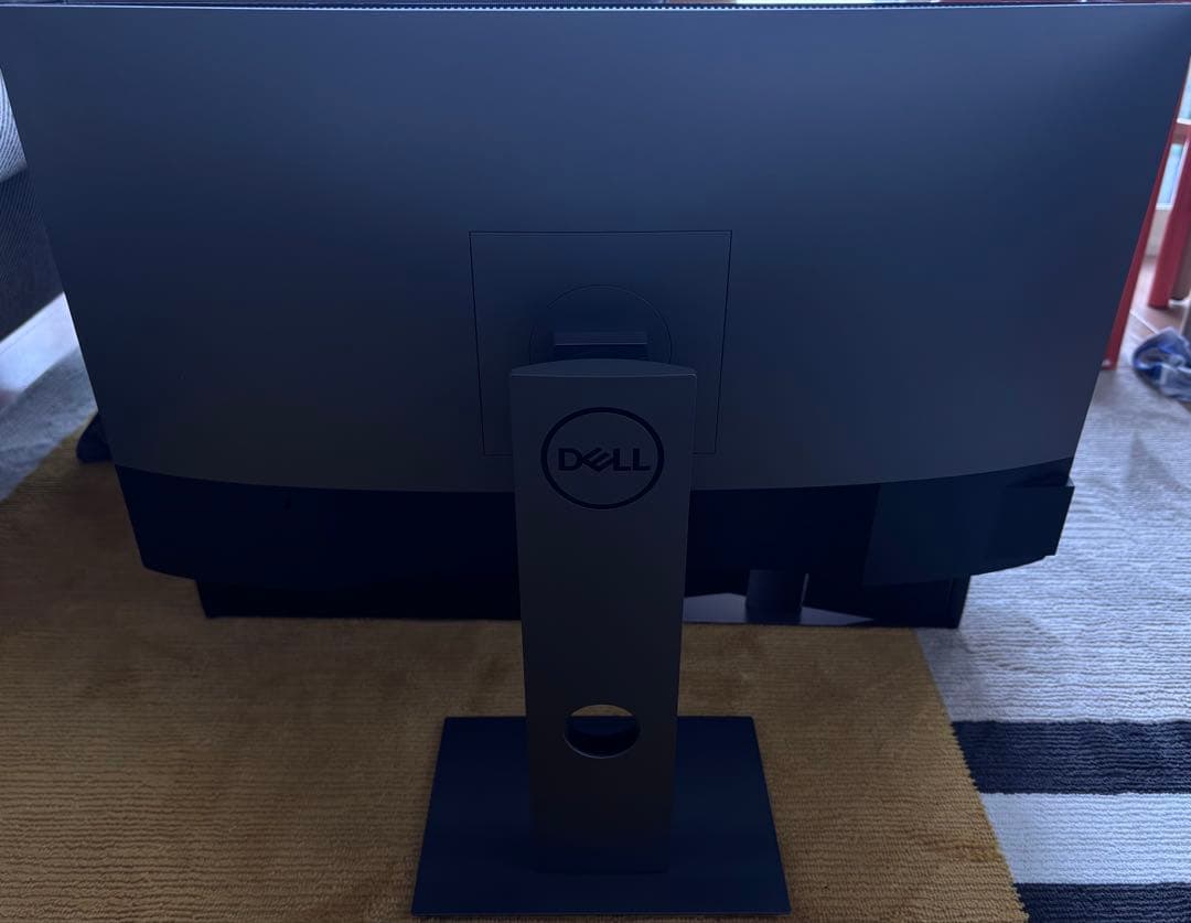 Dell U2419H 23.8インチ フレームレスモニター