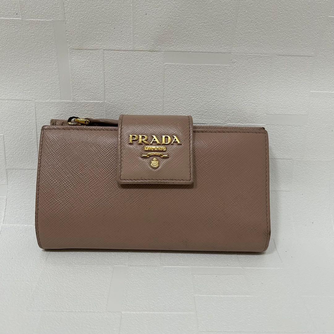 PRADA プラダ　ピンクベージュ 折り財布　サフィアーノ