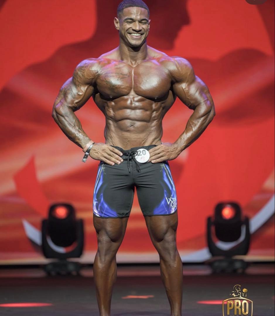 vanquish fitnessバンキッシュフィットネスサーフパンツ　フィジーク