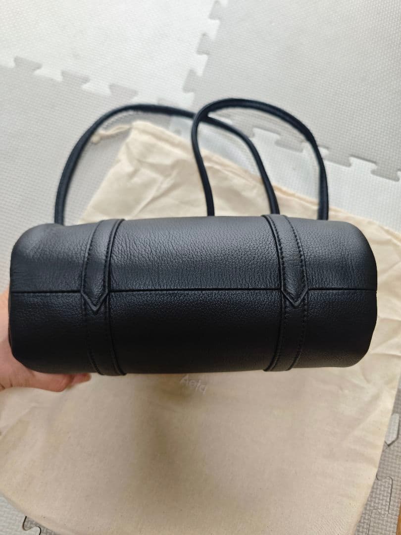 美品 Aeta アエタショルダーバッグ