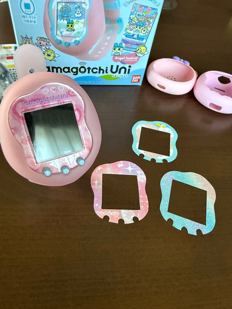 たまごっちユニ　エンジェルフェスティバル　本体　ケース・保護フィルム・スキン付き