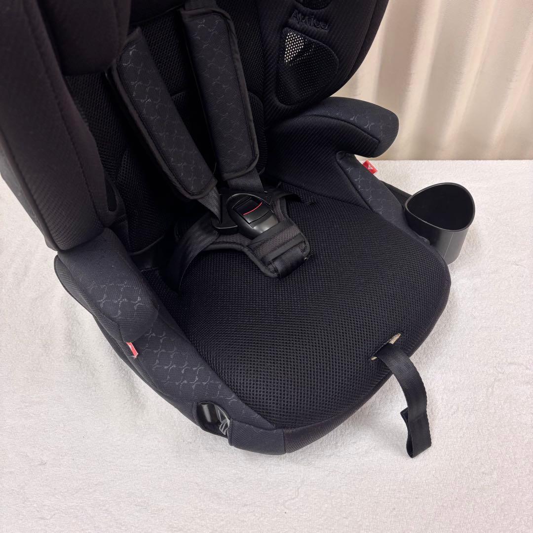 クリーニング済☆美品☆1〜11才まで　アップリカ　エアグルーヴ　プラス　ブラック