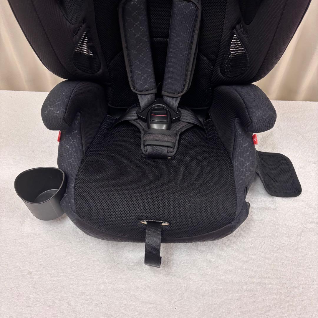 クリーニング済☆美品☆1〜11才まで　アップリカ　エアグルーヴ　プラス　ブラック