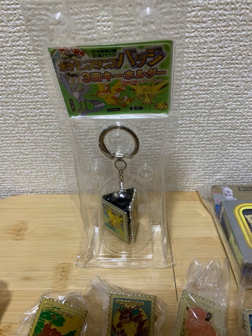 ポケモン　ピカチュウ　スタンプバッジ　ピンバッジ　未開封　全種類　コンプリート