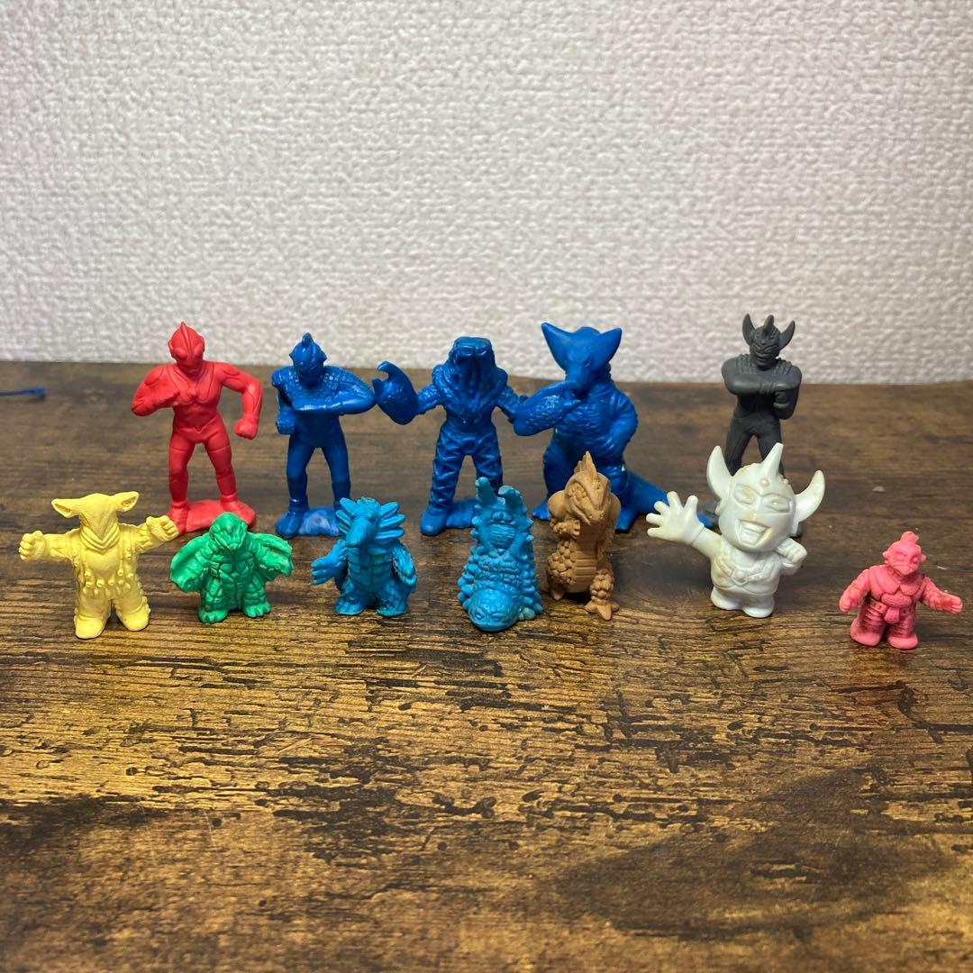 E-壁 【希少】ウルトラマン 怪獣 消しゴム まとめ売り セット 12点