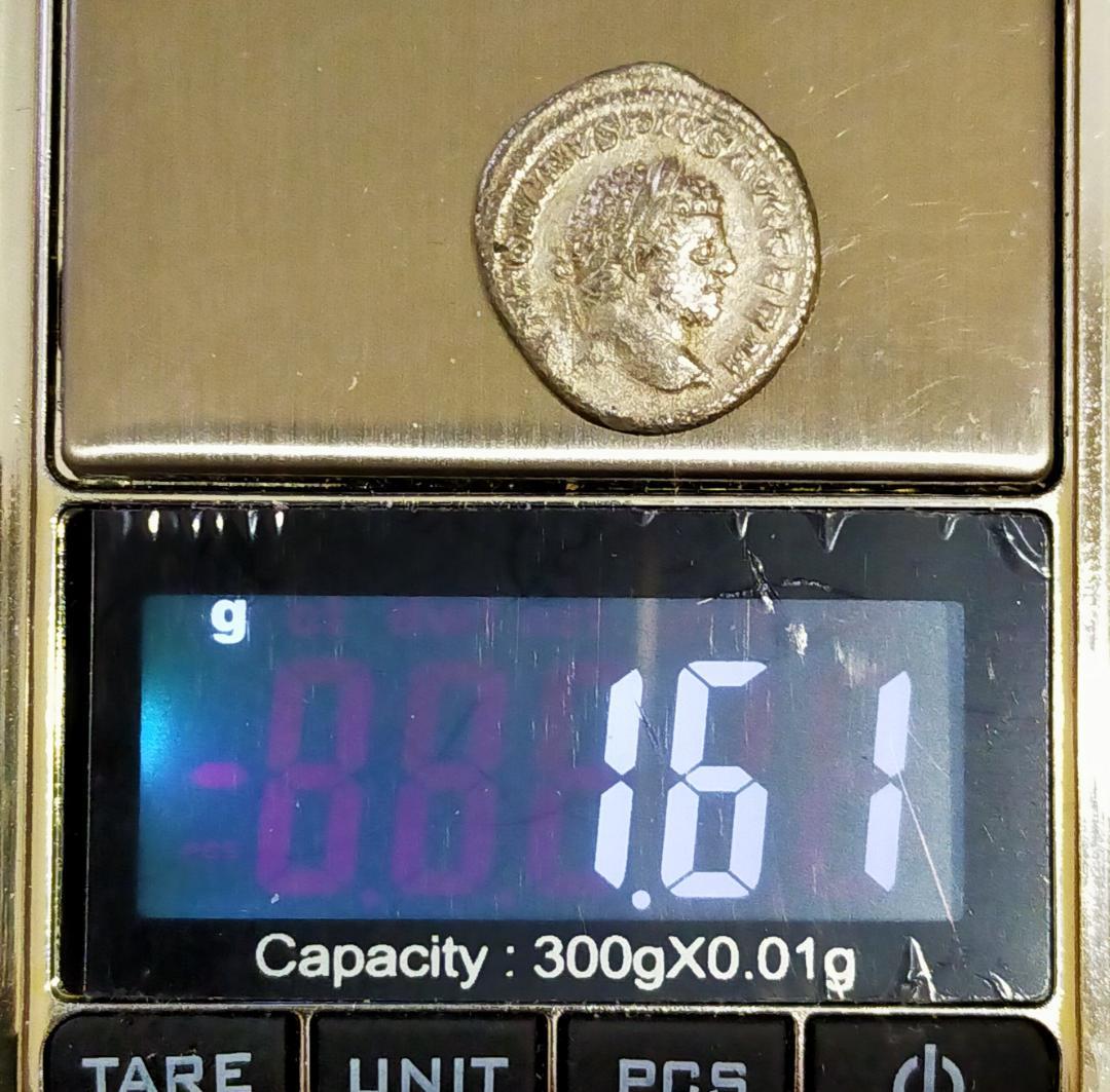 ローマ帝国　カラカラ 198-217年　デナリウス銀貨　@147