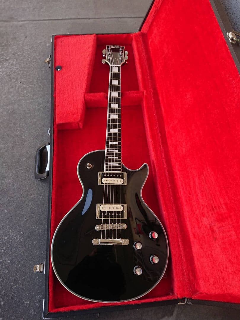 Bunny ブラック エレキギター ハードケース付