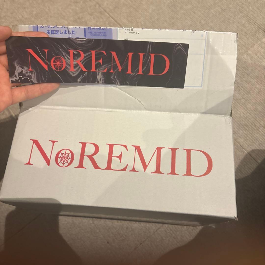 NOREMID（ノーリミッド）　ブラックボーンTシャツ　sサイズ