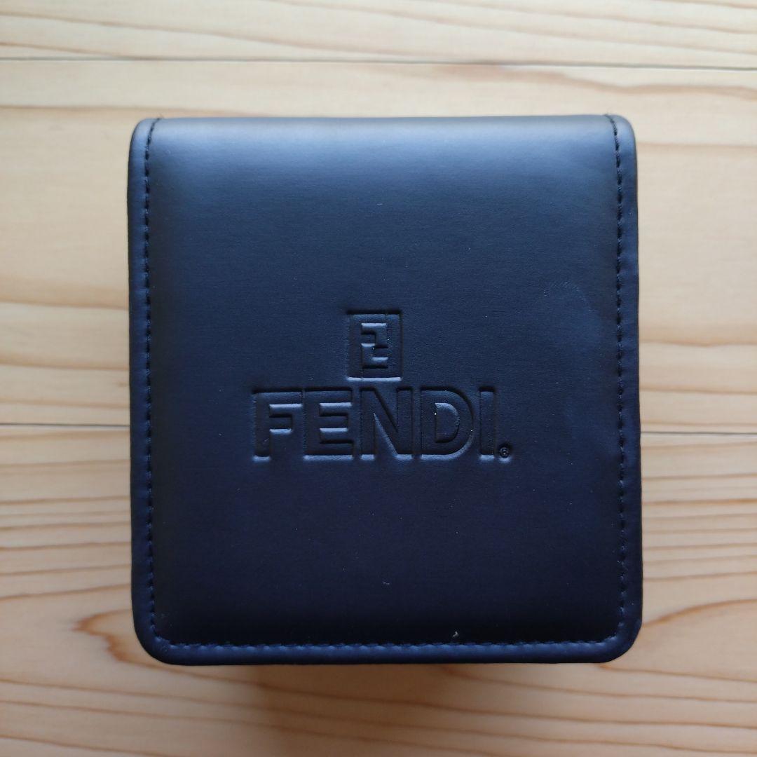 フェンディFENDI 腕時計 シルバー