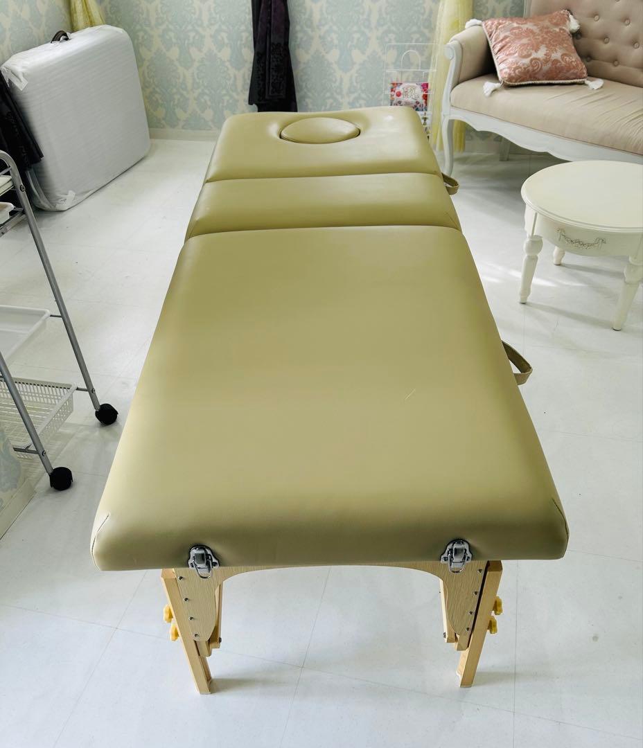 エステ マッサージ用　折りたたみベッド
