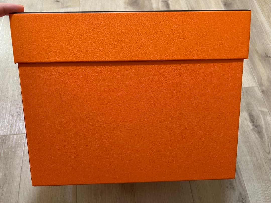 HERMES エルメス　箱　オレンジボックス　ピコタンpm 18