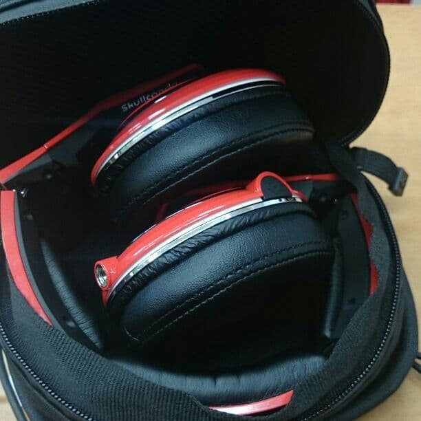 SkullCandy Chicago Bulls Model ケース付き