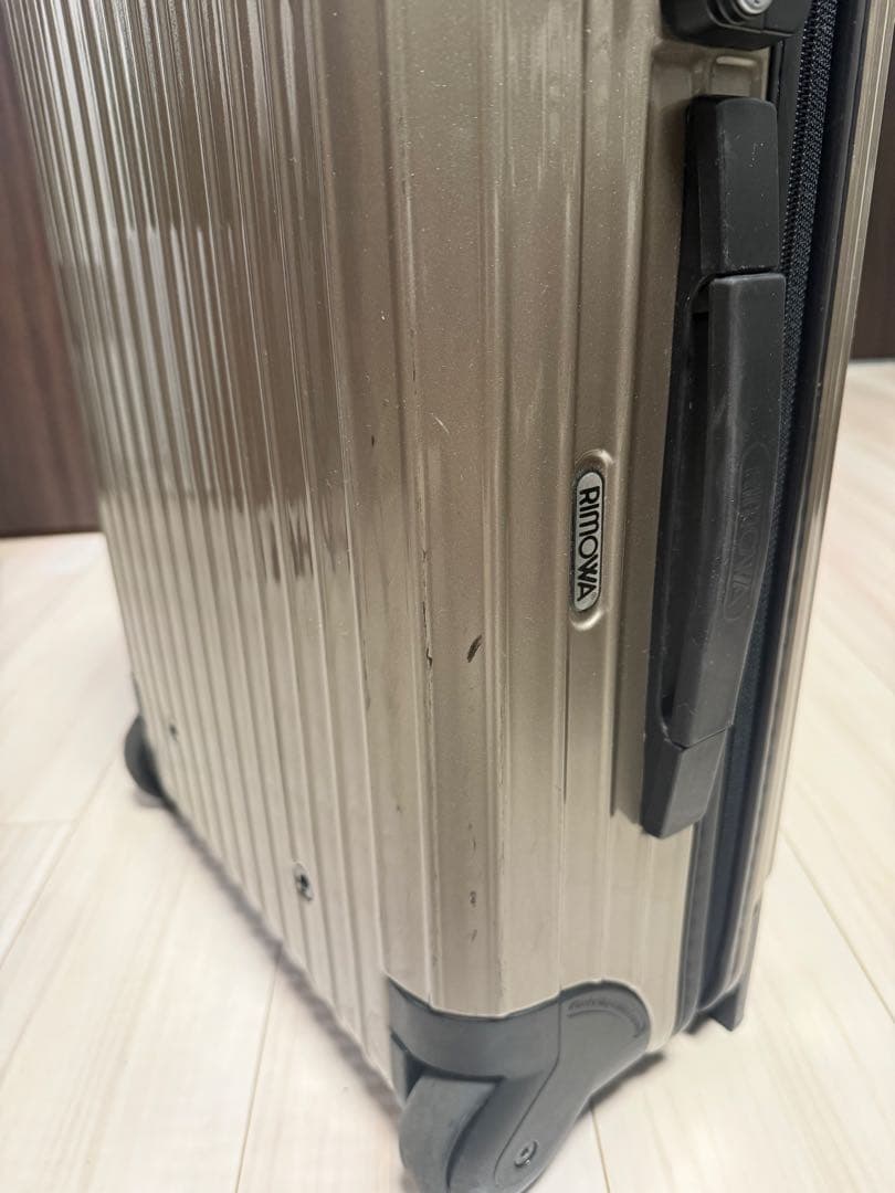 RIMOWA サルサ 35L 2輪 機内持ちサイズ