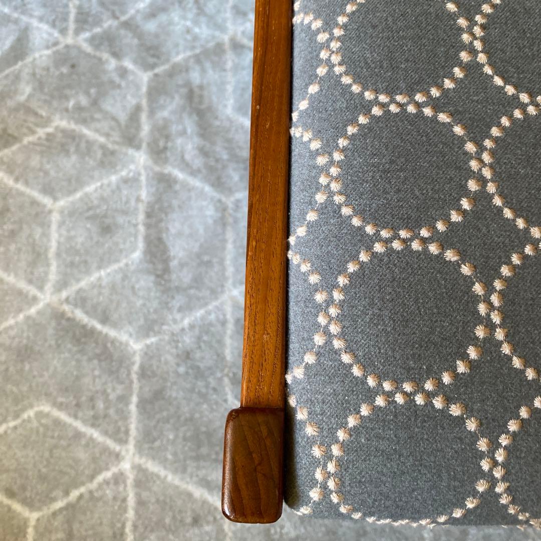 デンマーク　ヴィンテージスツール（ミナペルホネン タンバリン×チーク無垢材）