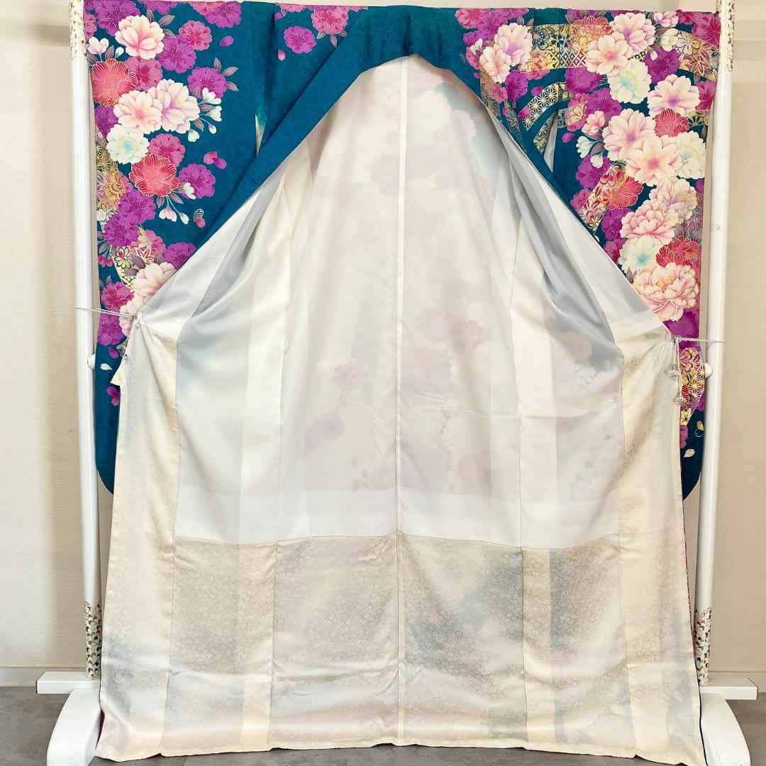 akmx181 正絹 振袖 白/藍色 パールトーン加工 13号 花柄