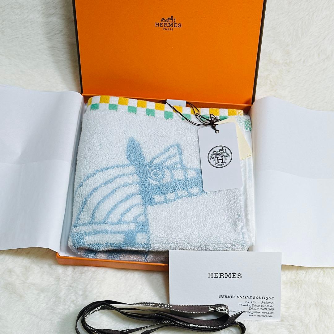 HERMES アニモーナッテ　馬模様 タオルハンカチ 新品