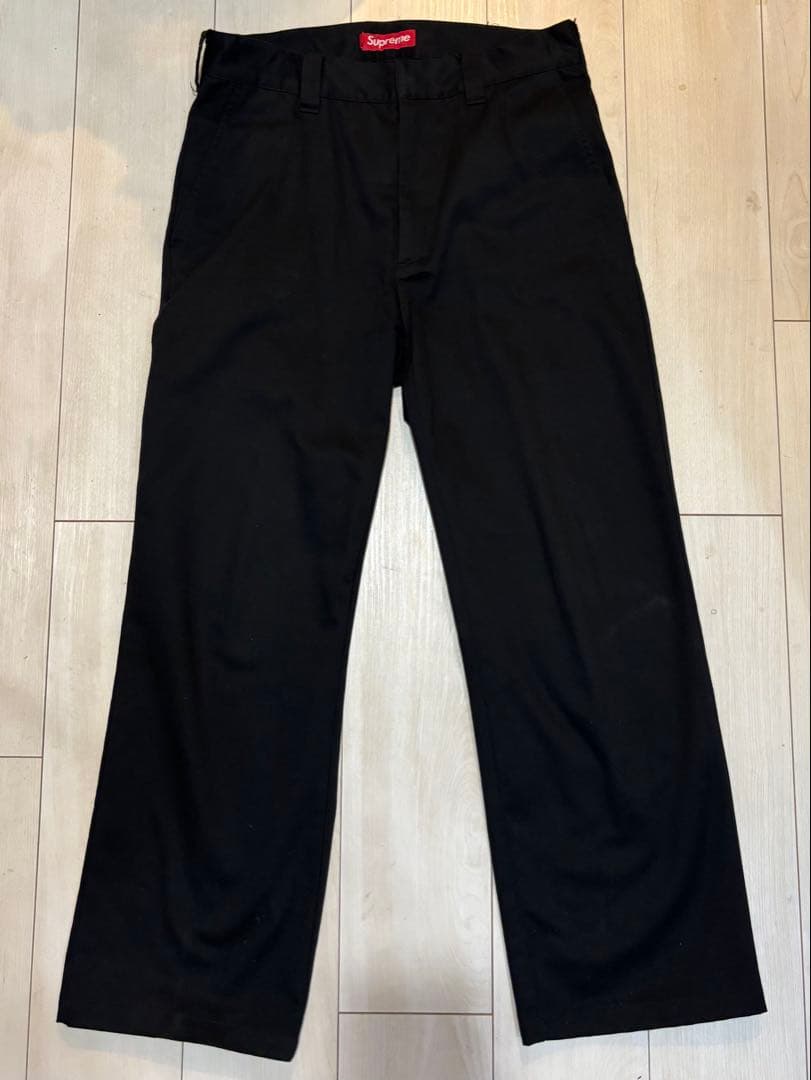 supreme ブラック チノパン