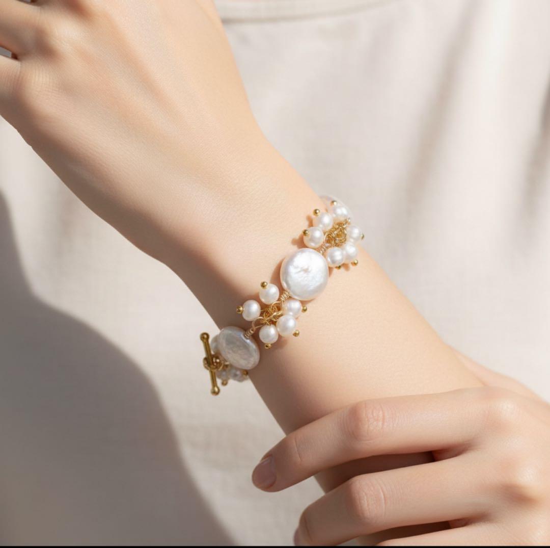 【Chikarin】天然水晶のバタフライモチーフネックレストップ