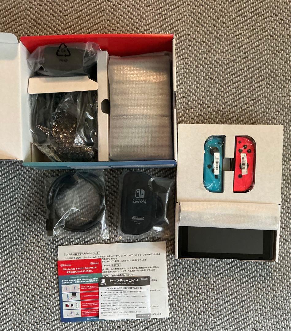 Nintendo Switch 本体 青/赤 液晶