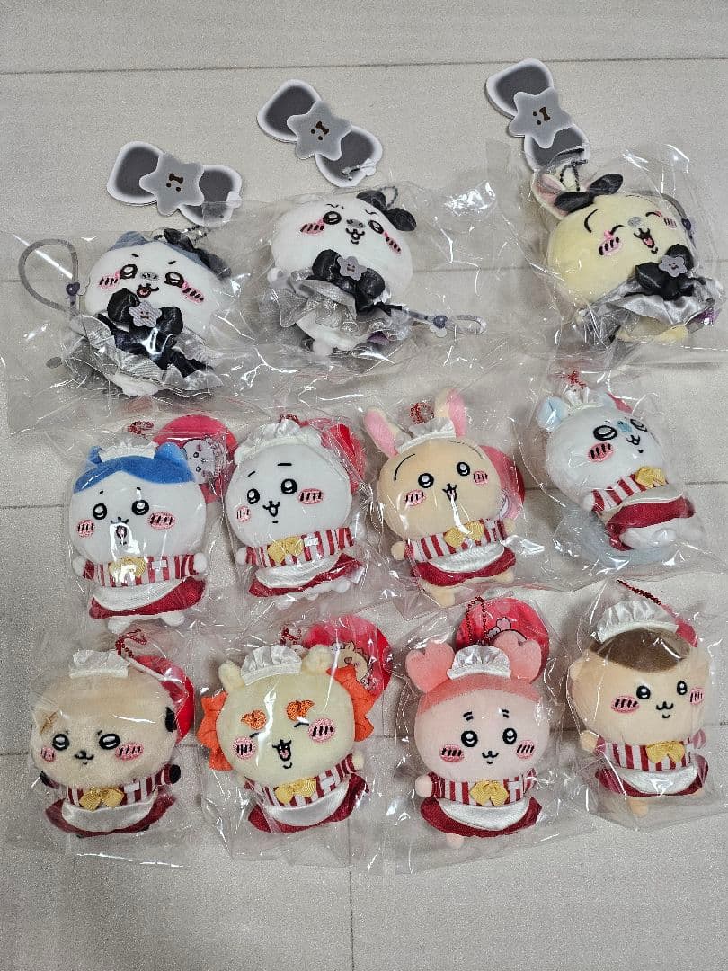 ちいかわ64点。マスコット·ぬいぐるみ·ポシェット·バッチまとめ売り➀